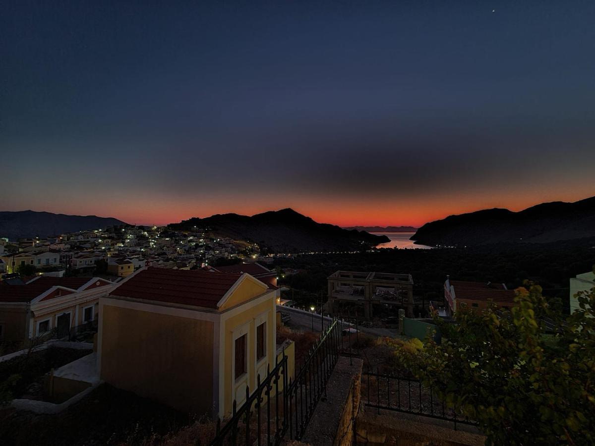 Symi Sunshine Apartment Esterno foto